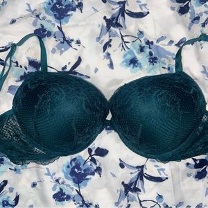 Victoria’s Secret Bombshell Add 2 Cup Sizes Bra (36D)